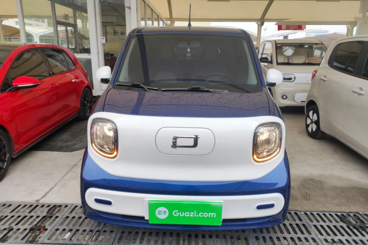 奔腾小马 2025款 222km 闪电马车身外观2