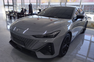 长安UNI-V 2023款 1.5T 尊贵型