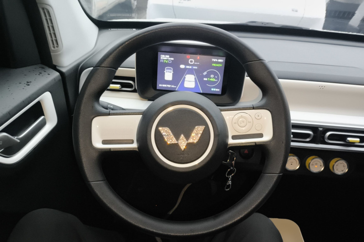 五菱汽车 宏光MINIEV 2024款 第三代 215km 青春版中控内饰13