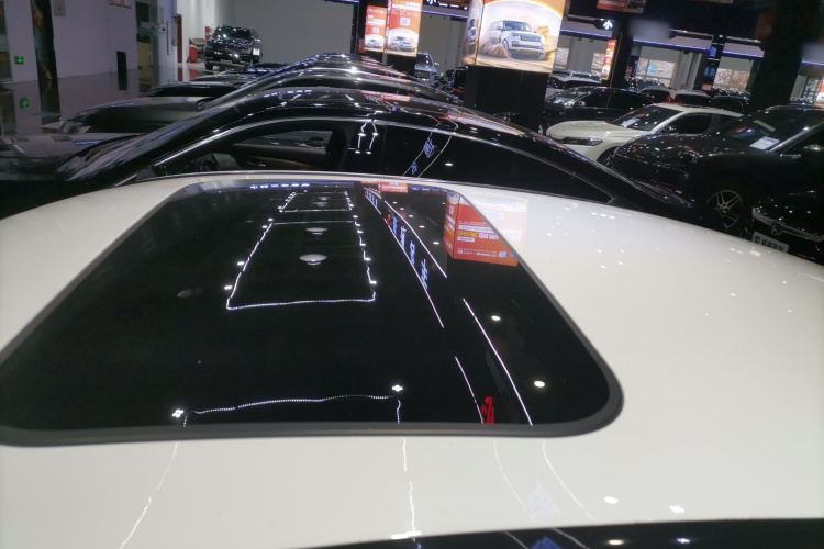 奔驰C级 2017款 C 200 运动版局部细节57