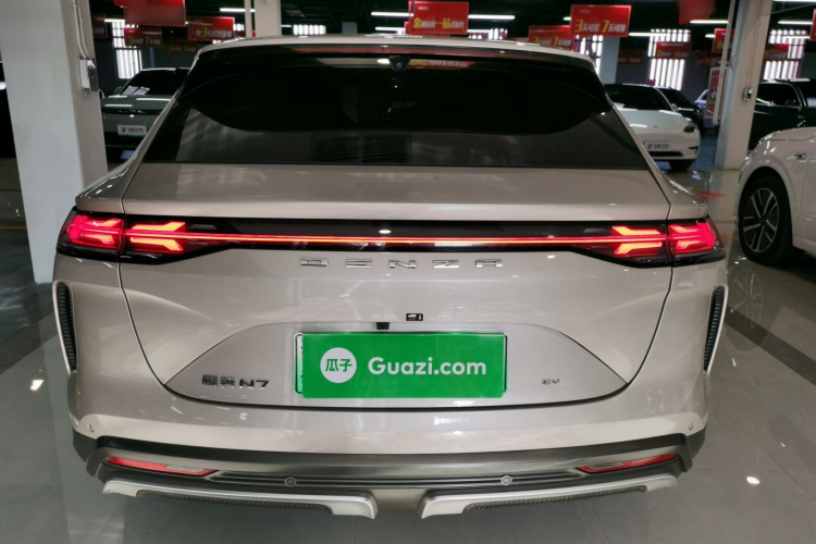 腾势N7 2023款 超长续航版车身外观6