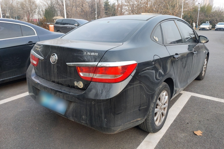 别克 英朗 2013款 GT 1.6L 手动进取版车身外观7