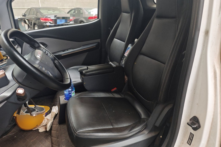 宝骏E200 2020款 305KM 智行版中控内饰21