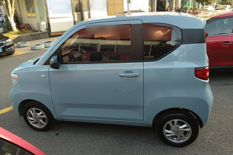五菱汽车 宏光MINIEV 2020款 自在款 磷酸铁锂车身外观6003