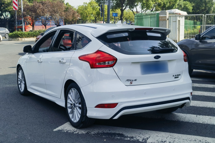 福特 福克斯 2017款 两厢 EcoBoost 180 自动运动型车身外观6006