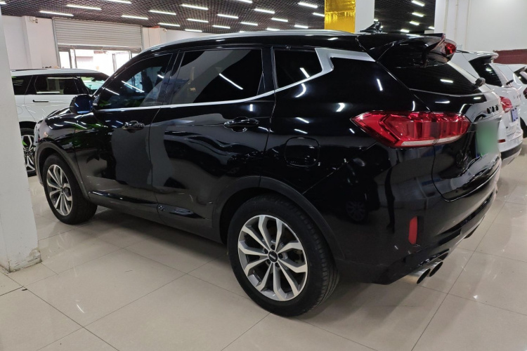 魏牌 VV6 2018款 2.0T 两驱超豪型 国V车身外观4