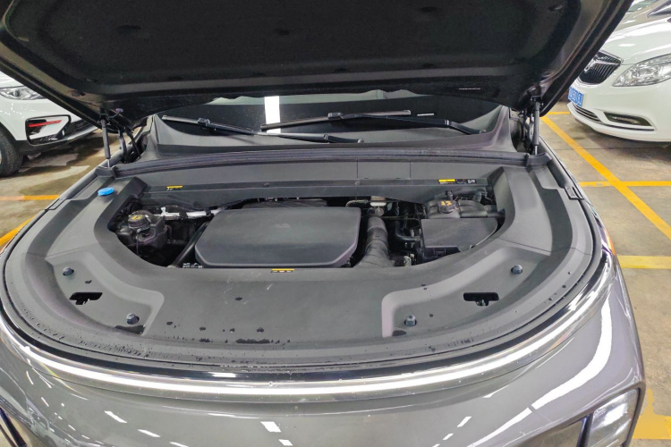 理想汽车 理想L9 2022款 Max机舱底盘24