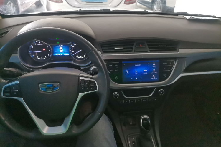 吉利汽车 帝豪 2017款 三厢百万款 1.5L CVT向上版中控内饰12