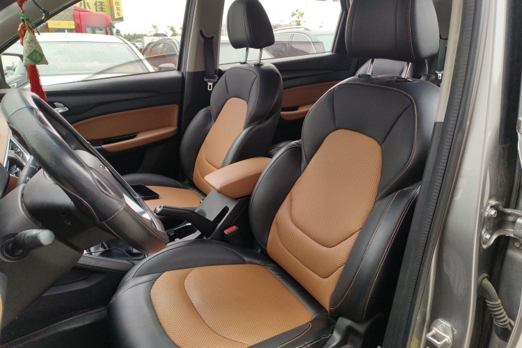 五菱汽车 五菱宏光S3 2018款 1.5L 手动豪华型 国V中控内饰19