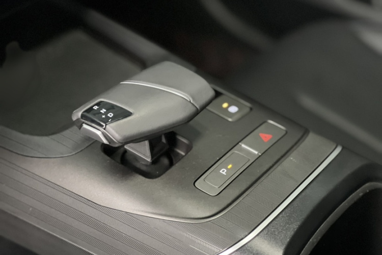 长安 逸动 2025款 蓝鲸 1.5T 500Bar尊贵型局部细节18