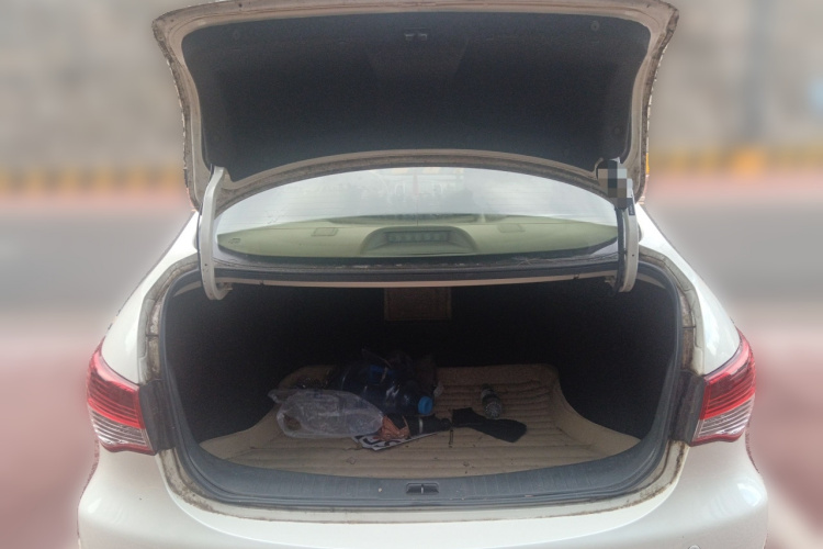 日产 轩逸 2018款 经典 1.6XE+ CVT豪华版中控内饰23