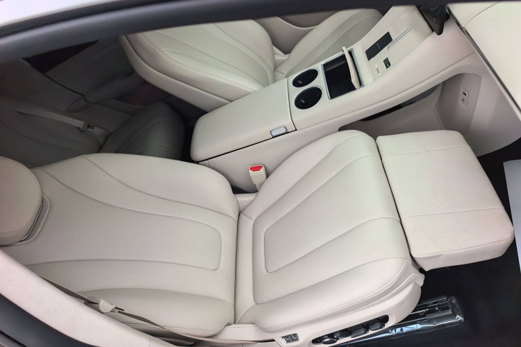 鸿蒙智行 智界R7 2024款 纯电 667km Pro局部细节41