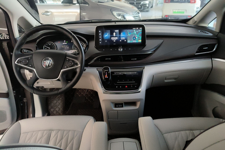 别克GL8 2021款 陆上公务舱 652T 尊贵型中控内饰7002