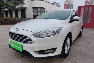 福特 福克斯 2017款 三厢 EcoBoost 125 自动超能风尚型智行版