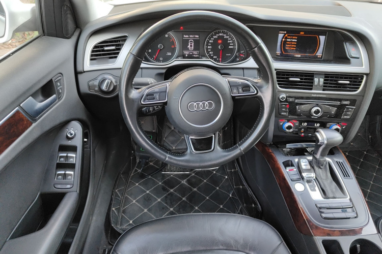 奥迪A4L 2016款 35 TFSI 自动舒适型局部细节13