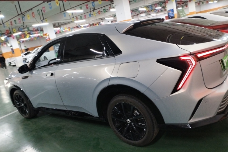 本田 猎光e:NS2 2024款 锐光版车身外观4