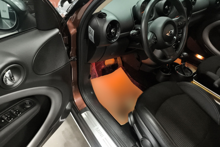 MINI Countryman 2014款 1.6T COOPER ALL4 Fun中控内饰20