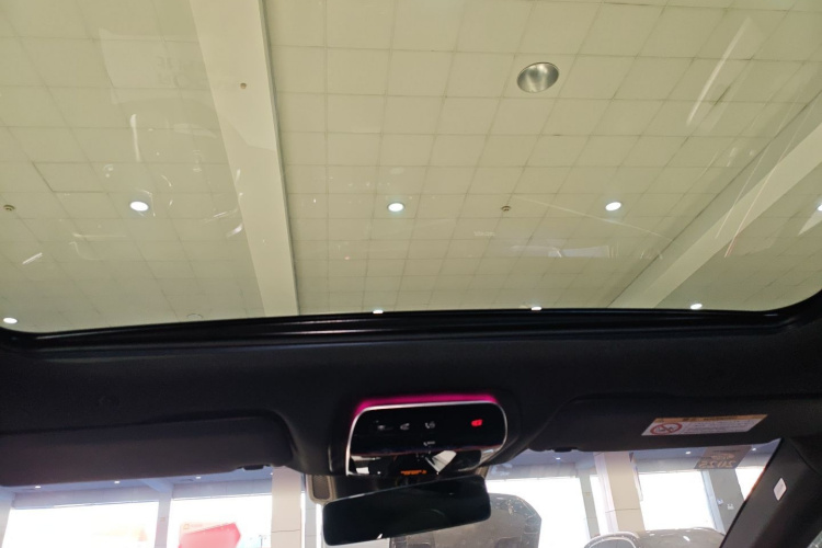 奔驰EQE AMG 2023款 AMG EQE 53 4MATIC+局部细节22