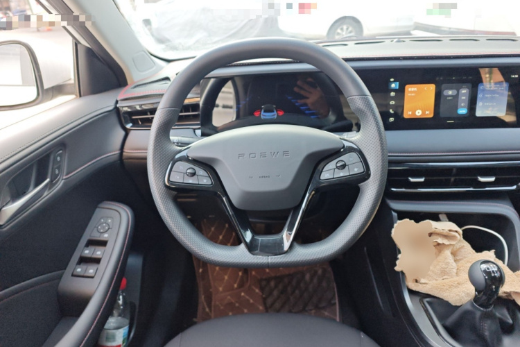 荣威i5 2026款 1.5L 手动舒享版中控内饰13