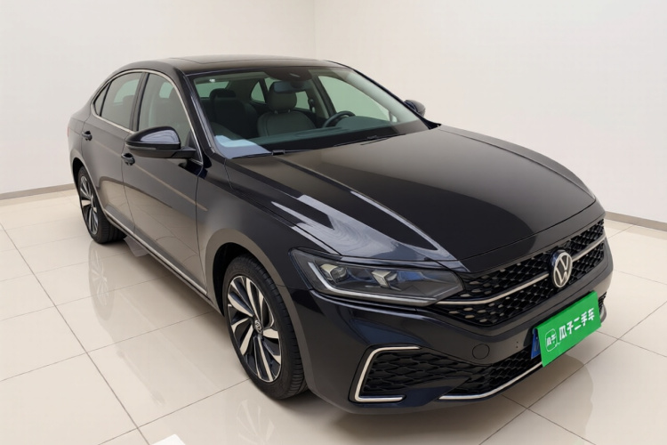 大众 帕萨特 2023款 330TSI 星空精英版车身外观3