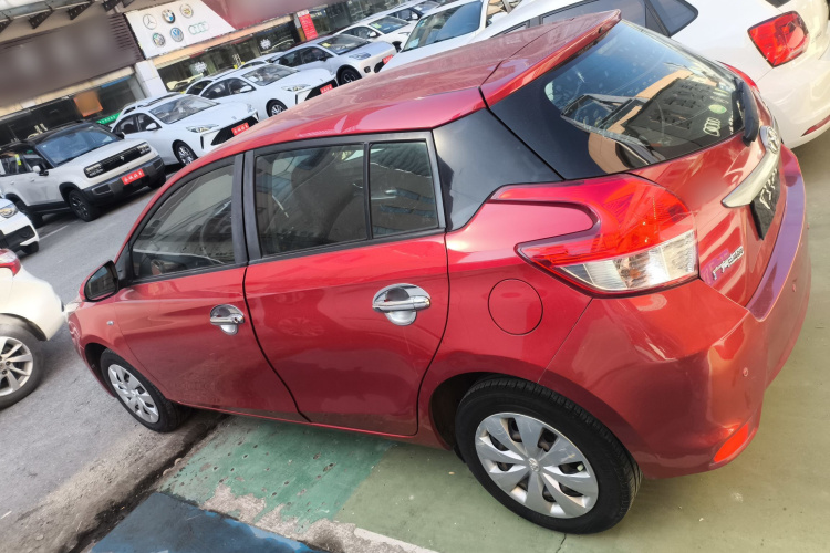 丰田 YARiS L 致炫 2015款 1.5E 自动魅动版车身外观4