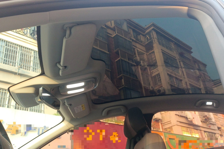 深蓝汽车 深蓝SL03 2022款 1.5L 1200增程版中控内饰22