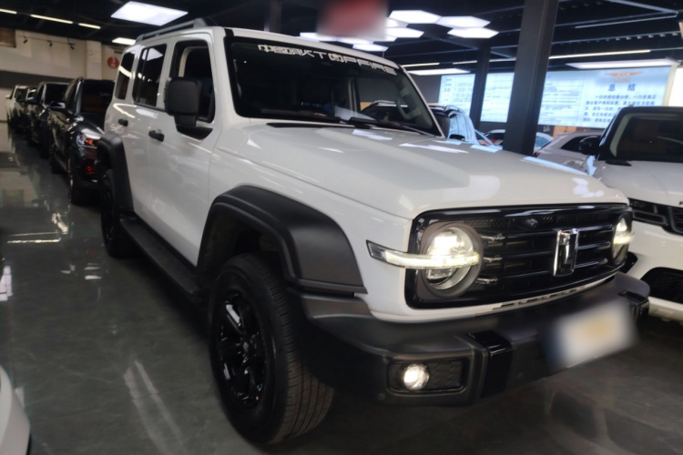 坦克300 2023款 越野版 2.0T 征服者车身外观3