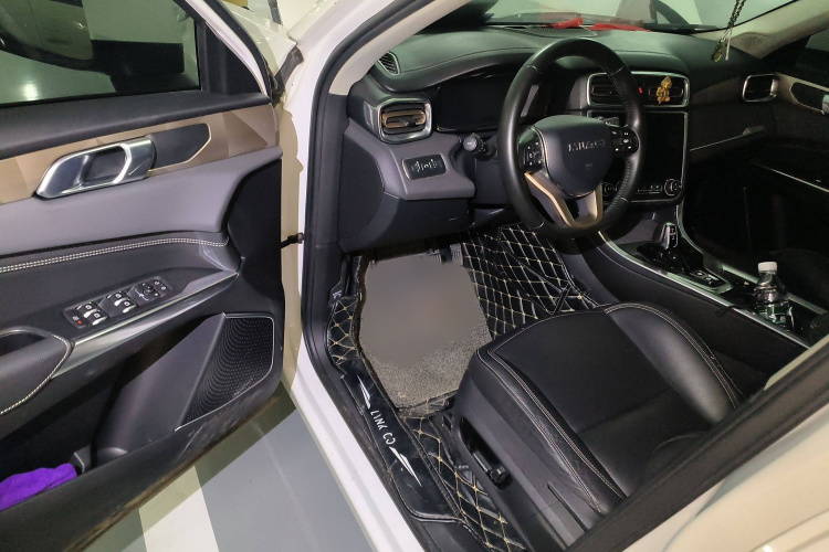 领克01 2017款 2.0T 两驱型版中控内饰7003