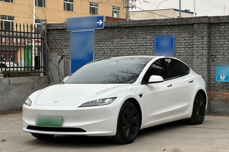 特斯拉 Model 3 2023款 后轮驱动版车身外观6007