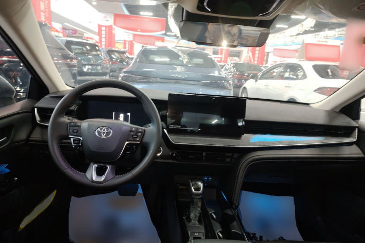 丰田 凯美瑞 2024款 双擎 2.5HG 尊贵版中控内饰12