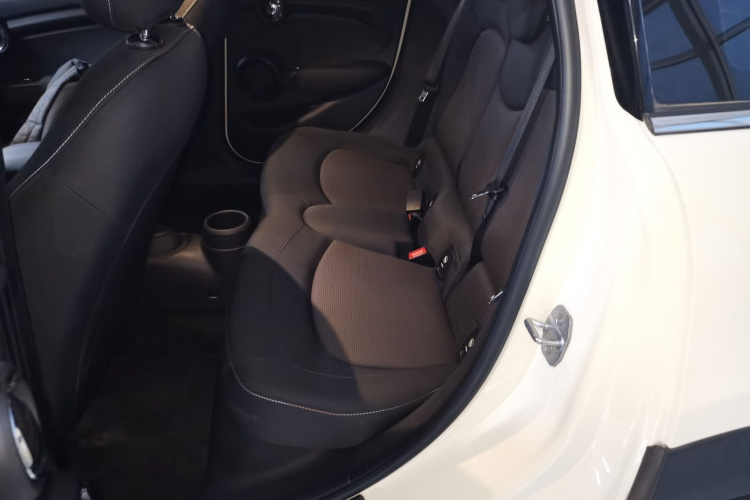 MINI 2016款 1.2T ONE 五门版中控内饰21