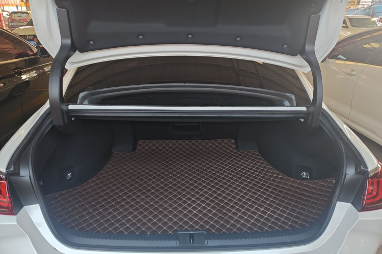 雷克萨斯ES 2023款 200 卓越版局部细节23