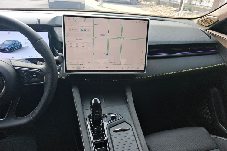 领克03 2025款 2.0TD DCT冠军版Pro局部细节16