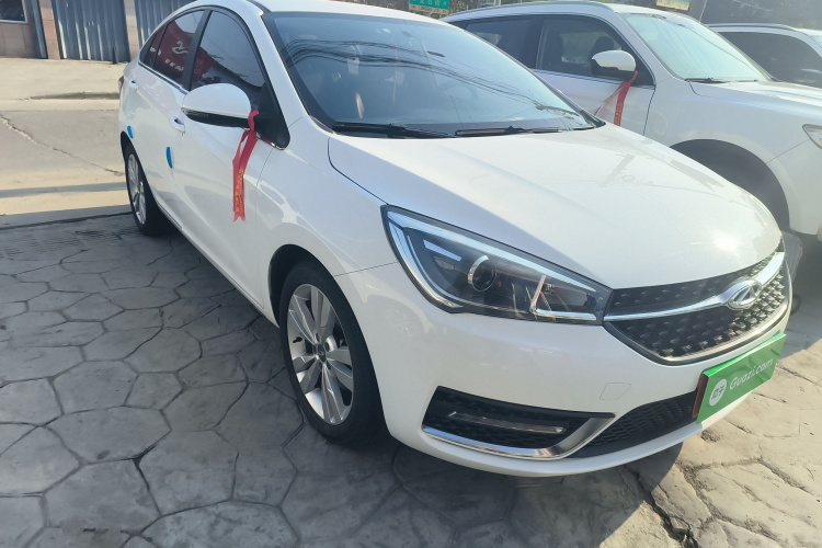 奇瑞 艾瑞泽5 2017款 1.5L 手动领潮版车身外观3