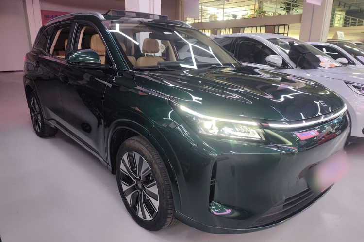 蓝电E5 PLUS 2025款 120km 标准旅行定制版 7座车身外观6002