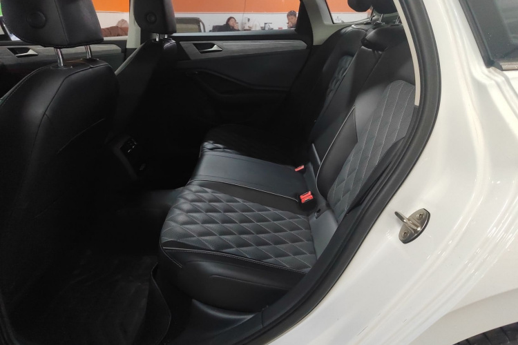 大众 速腾 2023款 300TSI DSG超越版中控内饰21