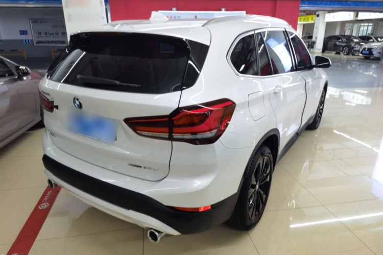 宝马X1 2021款 sDrive20Li 时尚型车身外观7