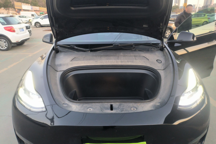 特斯拉 Model Y 2022款 长续航全轮驱动版局部细节24