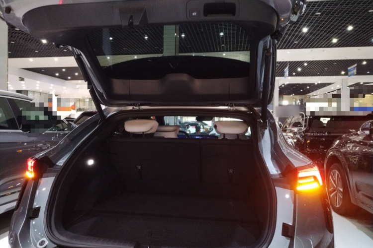 别克E4 2023款 GS版机舱底盘23