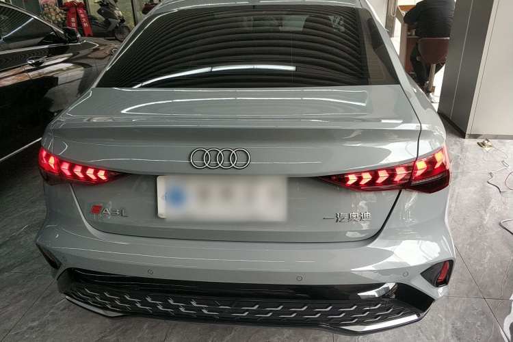 奥迪A3 2025款 A3L Limousine 35TFSI 飞驰尊享型车身外观6