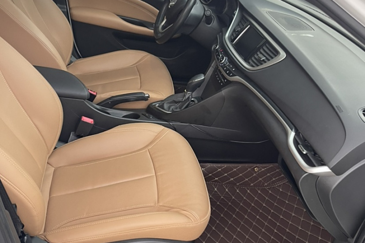 别克 英朗 2019款 18T 自动互联旗舰型 国VI中控内饰7004