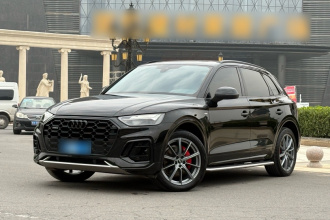 奥迪Q5L 2022款 45T 豪华动感型