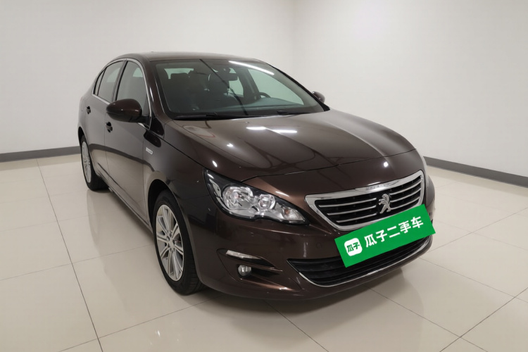 标致408 2016款 1.6T 自动豪华版车身外观3