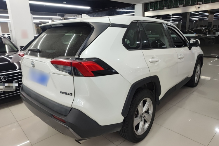 丰田 RAV4荣放 2020款 2.0L CVT两驱风尚版车身外观6005