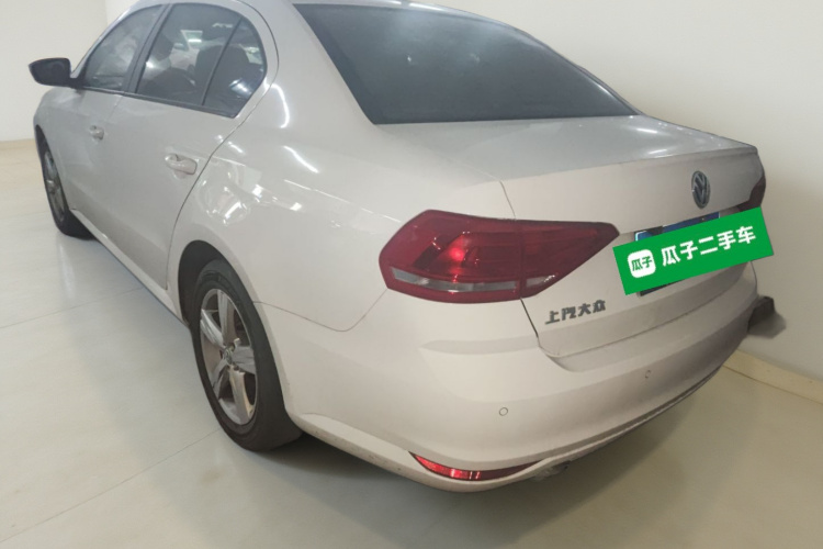 大众 朗逸 2017款 1.6L 手动风尚版车身外观5