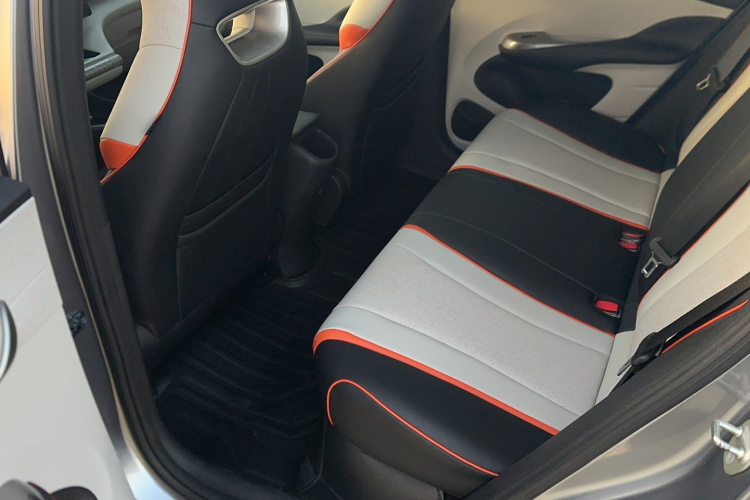 比亚迪 海豚 2021款 405km 时尚版中控内饰7003