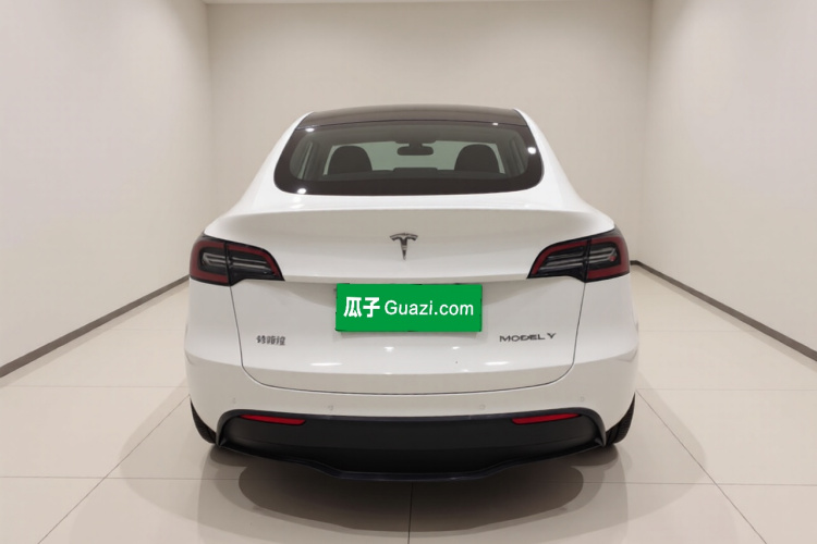 特斯拉 Model Y 2022款 改款 后轮驱动版车身外观6