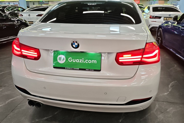 宝马3系 2019款 320Li 时尚型车身外观6