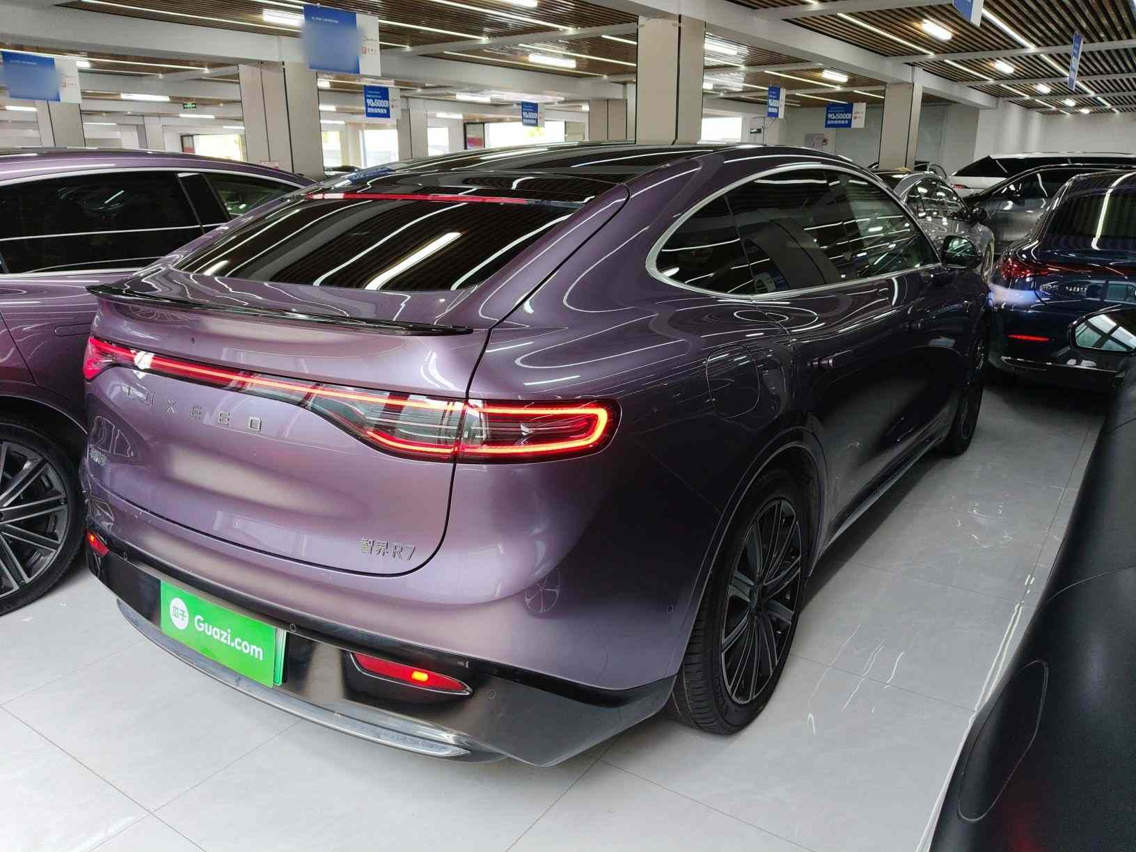 鸿蒙智行 智界R7 2025款 增程 331km Ultra(4)