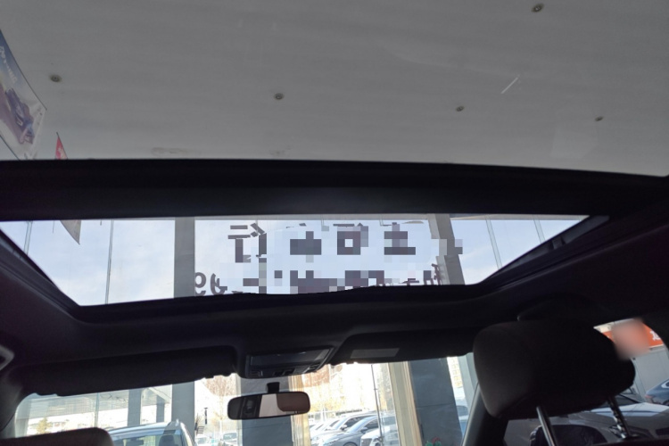 本田UR-V 2020款 370TURBO 两驱尊雅版中控内饰22